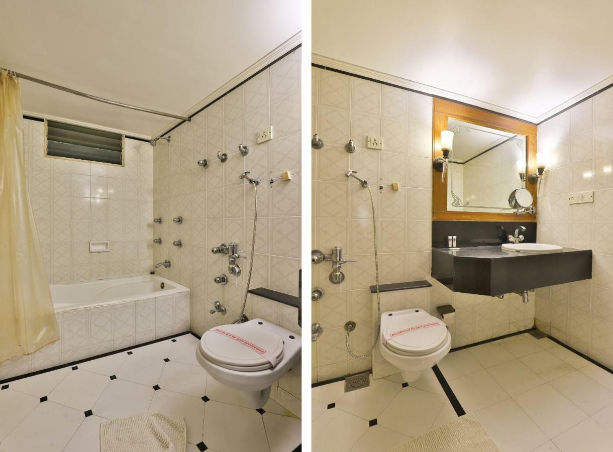 Hotel Pinnacle 阿穆达巴 外观 照片